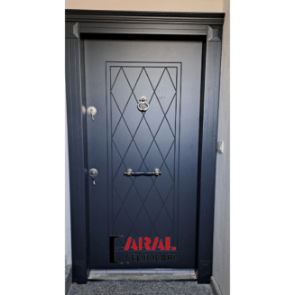 1024 Çelik Kapı